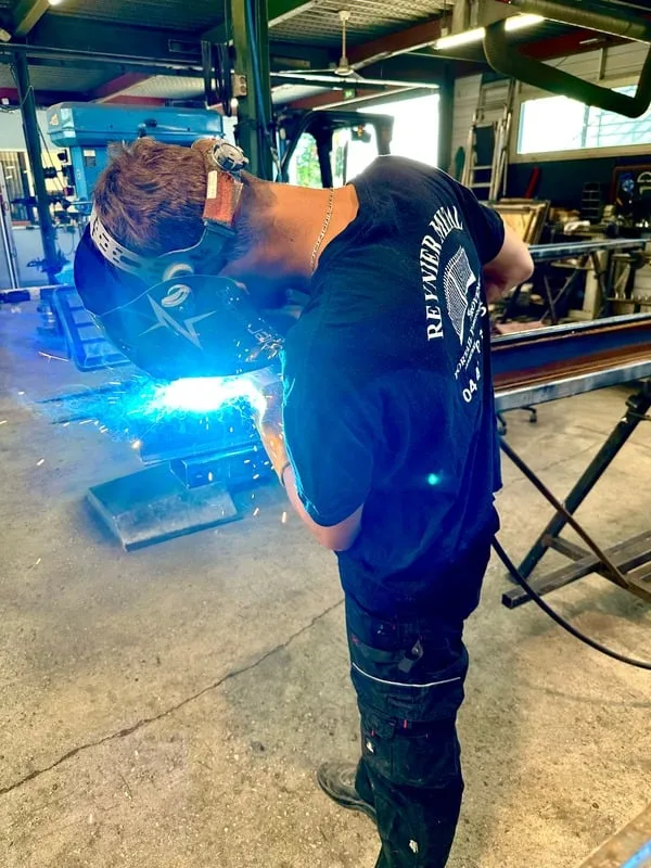 Reportage en atelier pour un artisan métallier