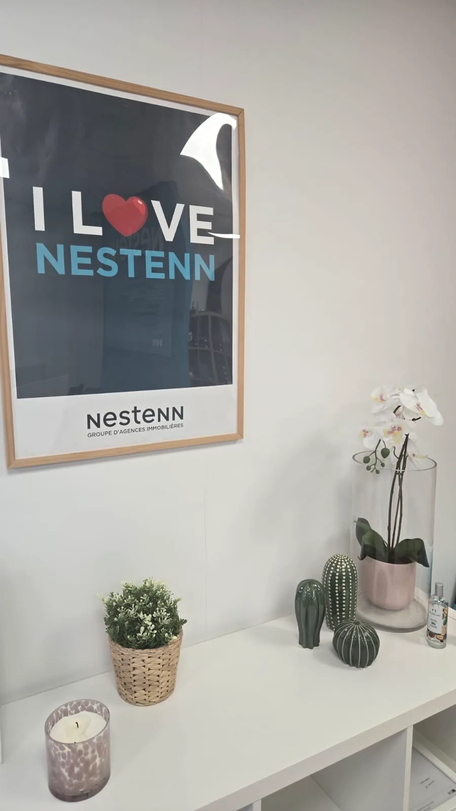 Détail de décoration dans l'agence Nestenn Carnoux