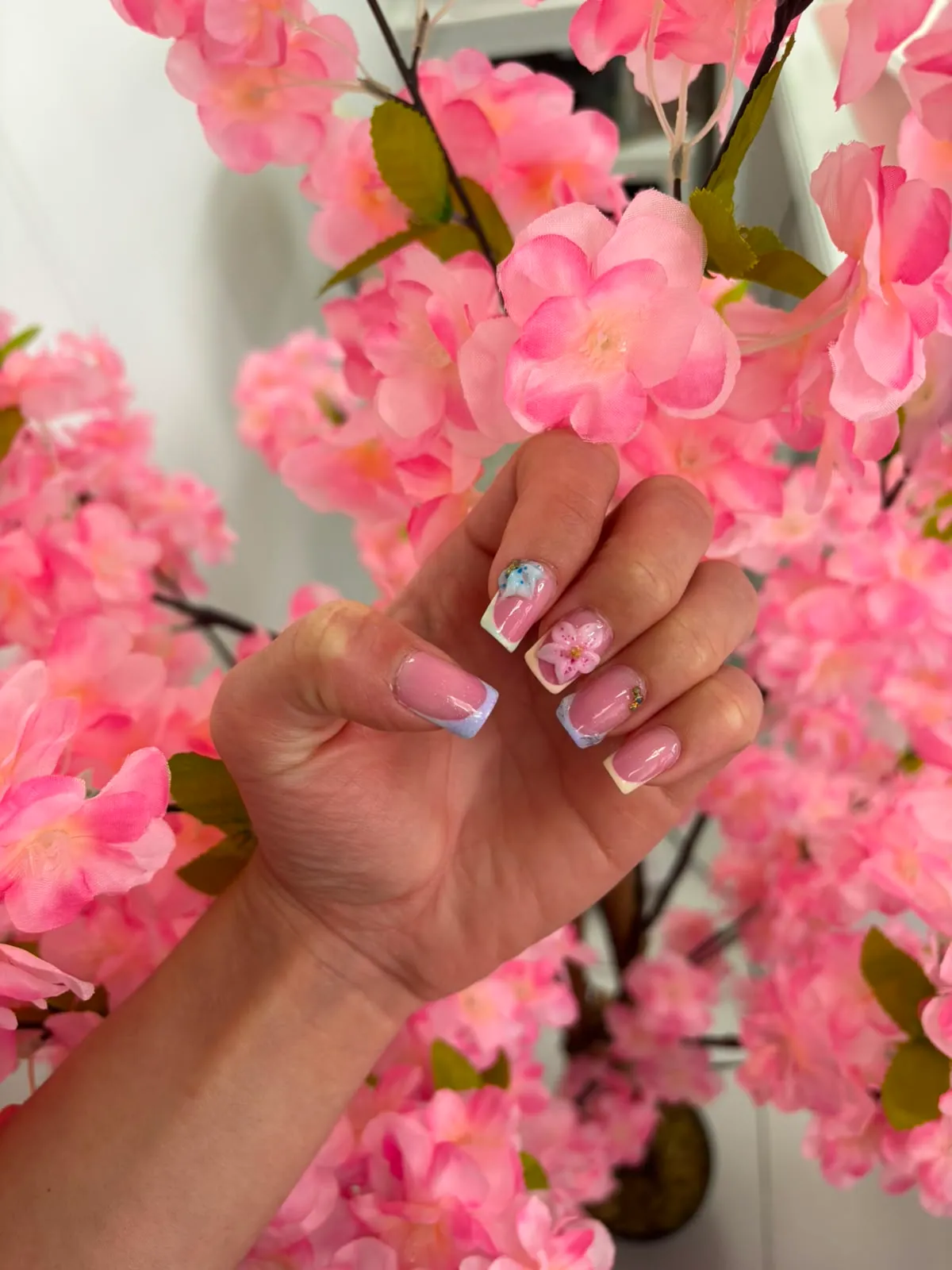 Onglerie au Temps d'un Instant : pose d'ongles fleuris